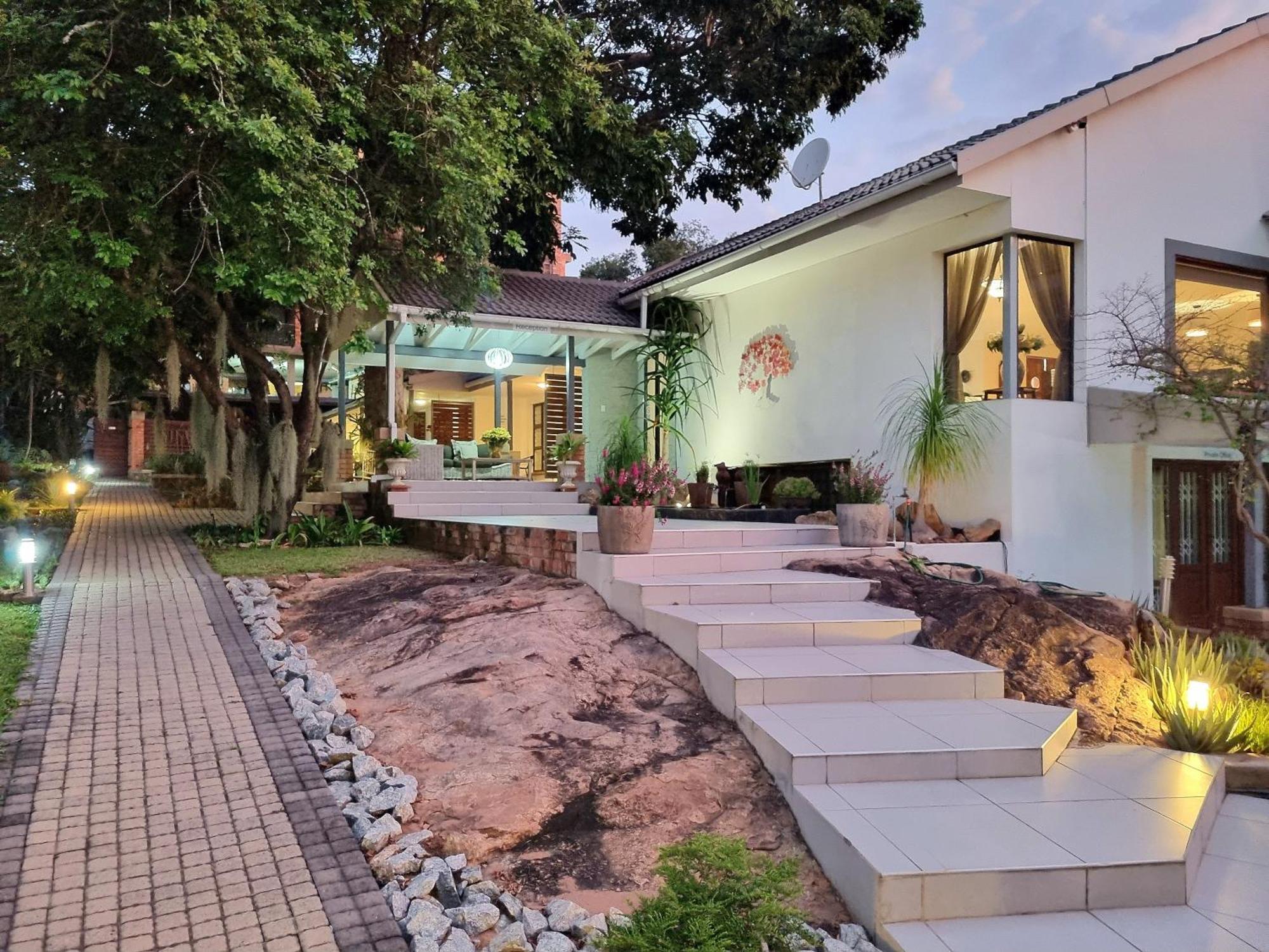 Hotel The Coral Tree à Mbombela Extérieur photo